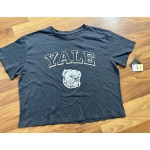 Grayson Threads Yale Tshirt - Size Medium